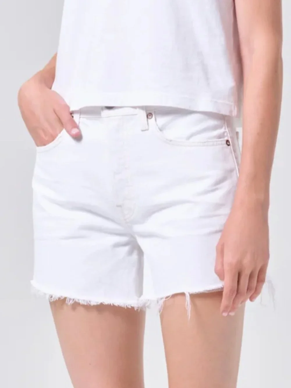 AGOLDE Parker Long Shorts Panna Cotta White 27 — only worn twice!